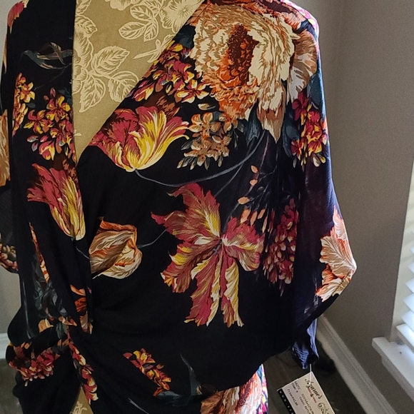 Blouse - Picture 5 of 9